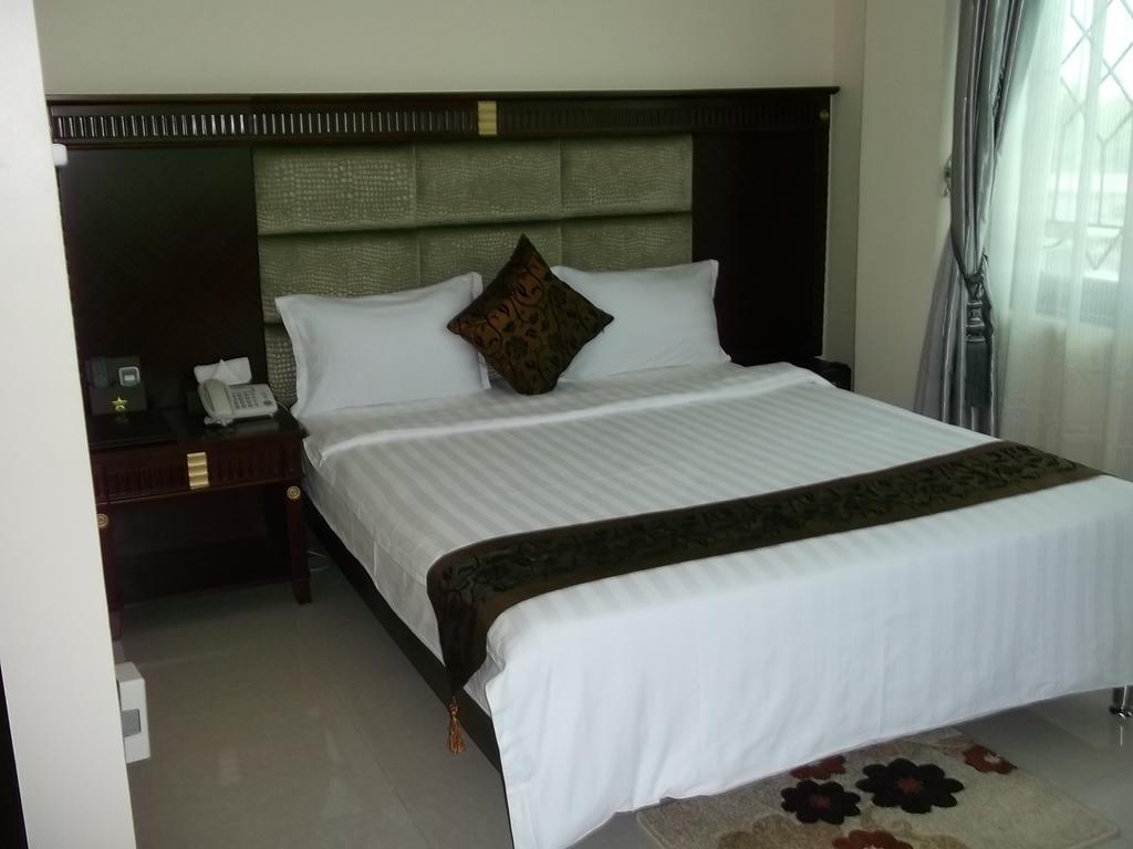 Star City Hotel Dar es Salaam Quarto foto