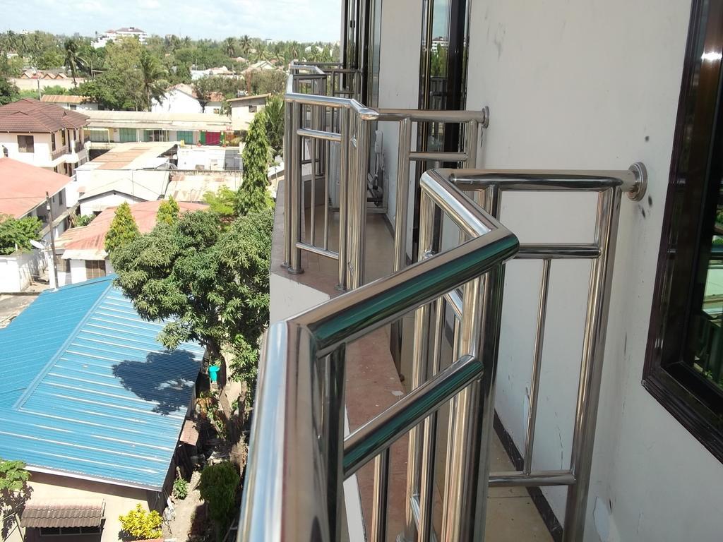 Star City Hotel Dar es Salaam Quarto foto